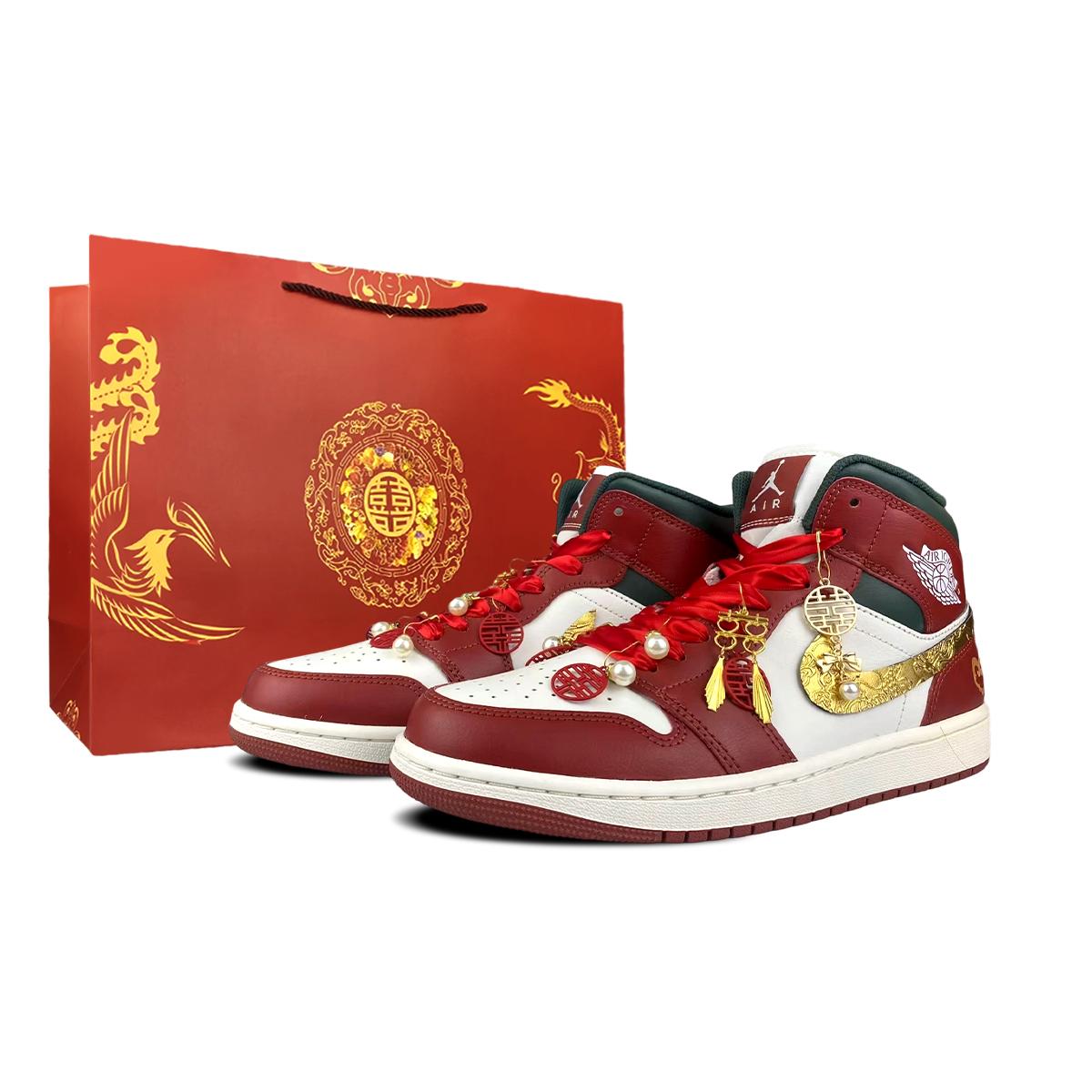 

Jordan Air Jordan 1 Abrasion Resistant Abrasion Resistant Mid top Vintage Basketball Shoes Unisex Red White DQ8426-105(Team373-LD) 45