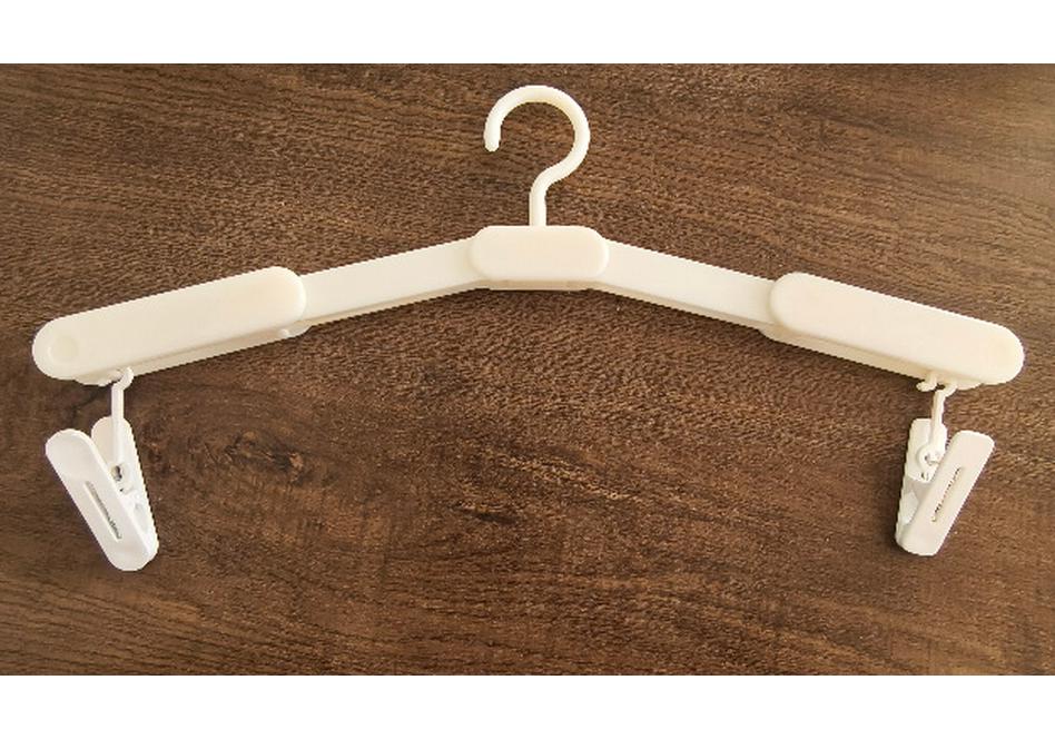 Portable Retractable Clothes and Shoe Hanger for Travel, Foldable for Indoor/Outdoor Use.