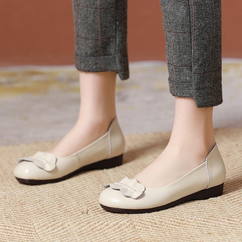 Fashion GKTINOO 2025 New Spring Round Toe Soft Genuine Leather Shoes Flat Shoes Large Size Comfort Soft Sole Women Casual Shoes