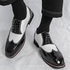 Neue Designer Herren Spitz Lackschwarz Weiß Patchwork Brogues Oxford Schuhe Gentleman Hochzeit Homecoming Kleid Flats Schuhe