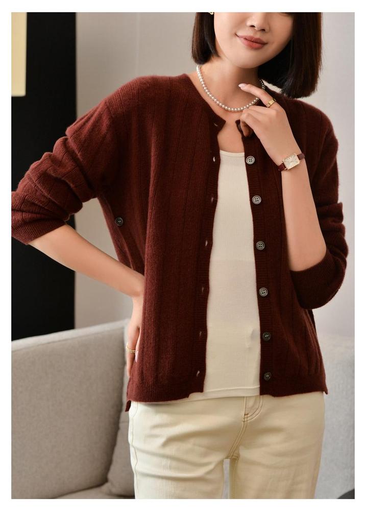 Women's Pure Wool Knit Cardigan, 2024 Autumn/Winter, Round Neck, Loose Fit, Versatile Long Sleeve Sweater.