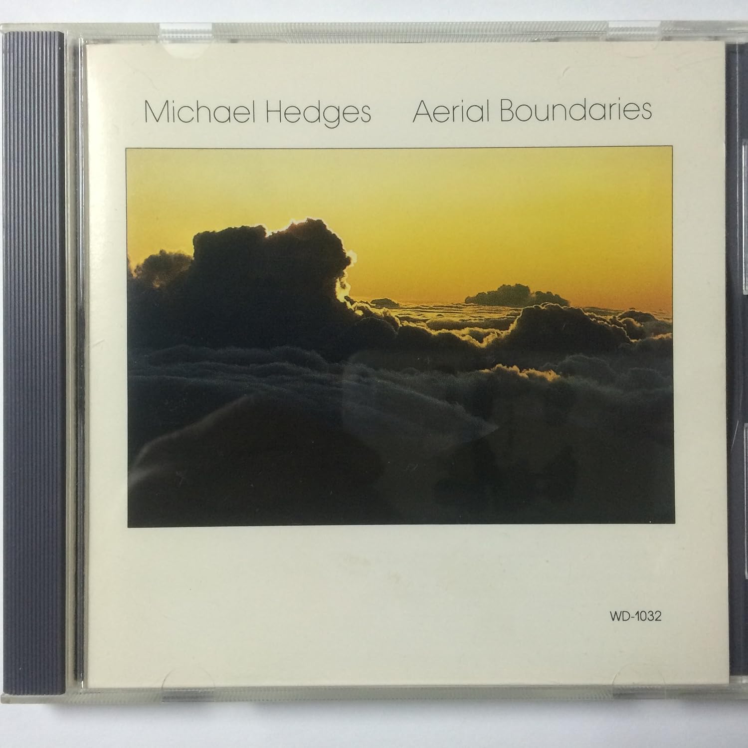 

CD МАЙКЛ ХЕДЖЕС - Aerial Boundaries D32Y5015 Япония Рок Б/У