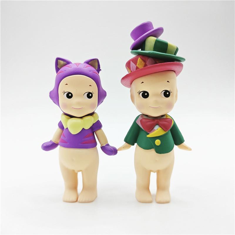 In Alice Wonderland Collectible Toy Action Figure Model Abs Cake Gift Decoration