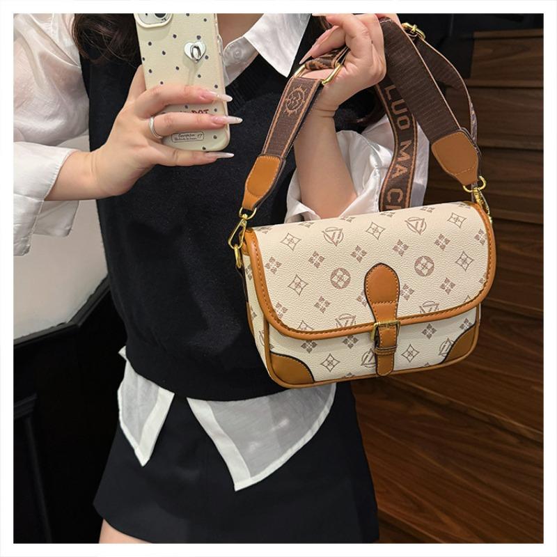 New Classic Texture Crossbody Bag Versatile Crossbody Bag High-End Underarm Bag Nurse Bag Wide Shoulder Strap Bag