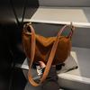 2025 Fashionable Women's Large Capacity Textured Crossbody Dumpling Bag