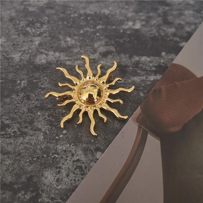 

Шикарная брошь-подсолнух для модных пальто, свитеров и рубашек — дизайн во французском стиле