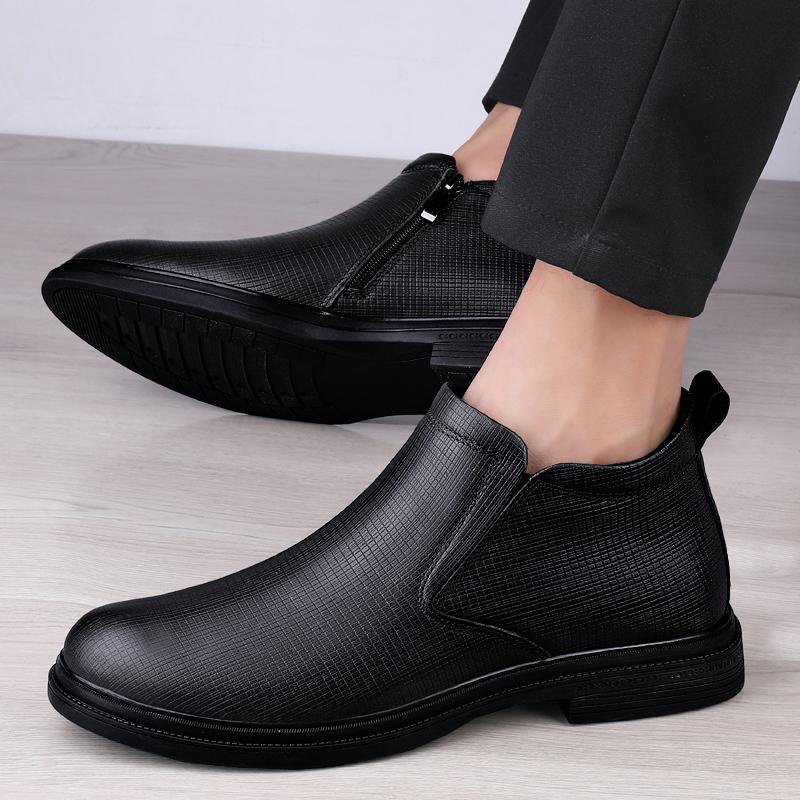 Fashion Genuine Leather Mens Walking Boots High Quality Slip on Male Basic Boots Fashion Warm Plush Fur Winter Footwear Comfy Snow Shoes