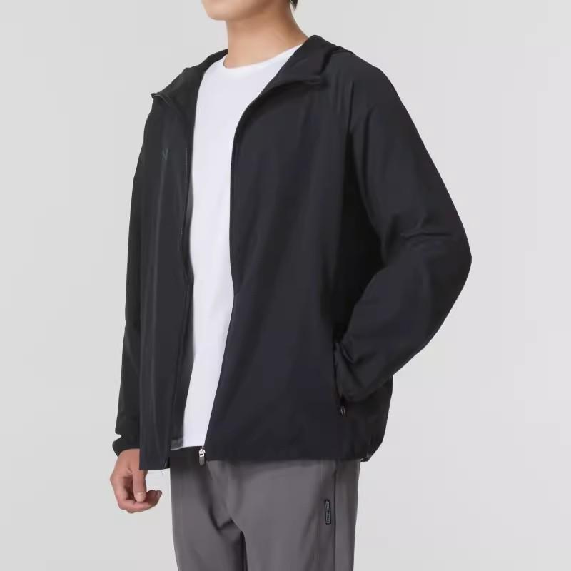 Under Armour Solid Color Breathable Long Sleeve Hooded Jacket Unisex Jackets Black 24600410-001