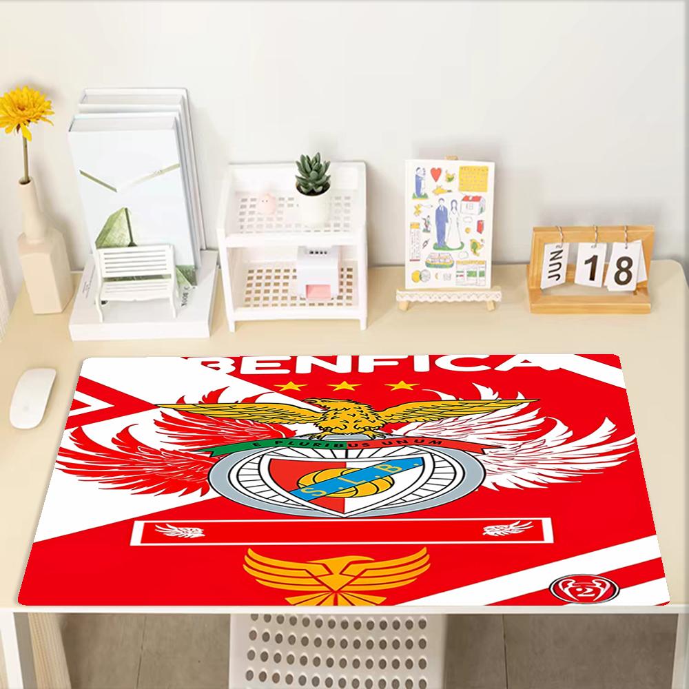 S.L. Benfica Thema Mauspads, Rutschfeste Gummiunterseite, Multifunktionales Büro- & Heimdekor, Perfekt für die Personalisierung des Arbeitsplatzes.