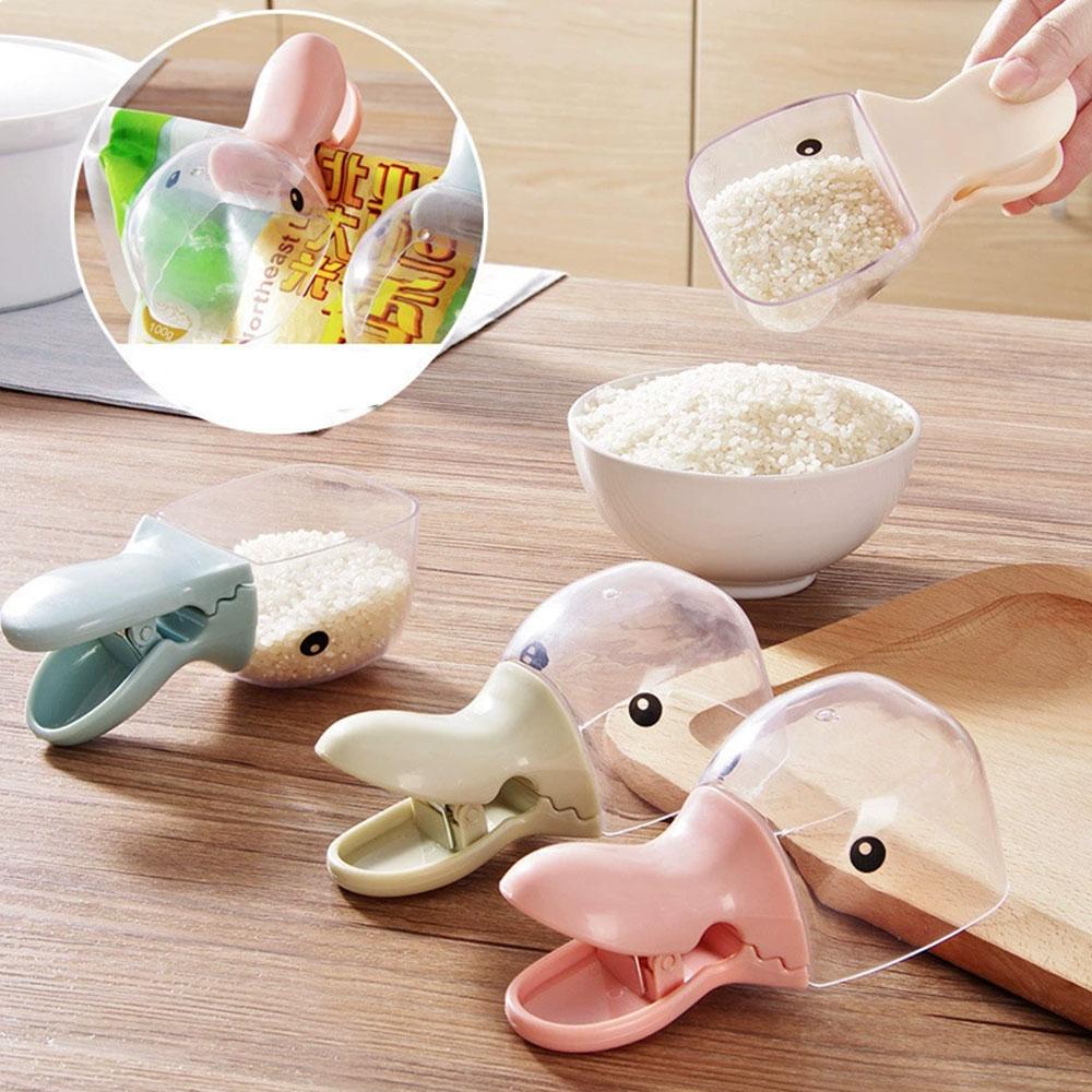 Household 2 in 1 Creative Duck Shape Plastic Shovel Handled Spoon With Bag Clip Food Sealing Clip Kitchen Accessories