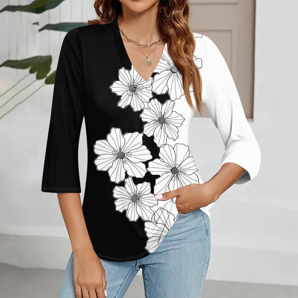 Women's V-neck Gradient Print Three-quarter Sleeve Fashion Top