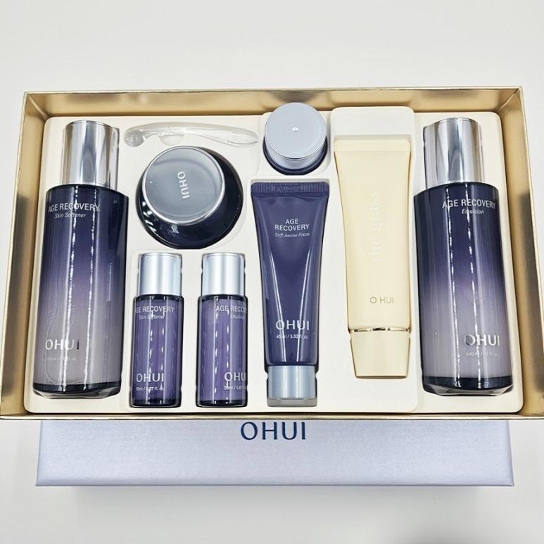 

O HUI Age Recovery Специальный набор из 3 типов 150 мл / 140 мл / 25 мл