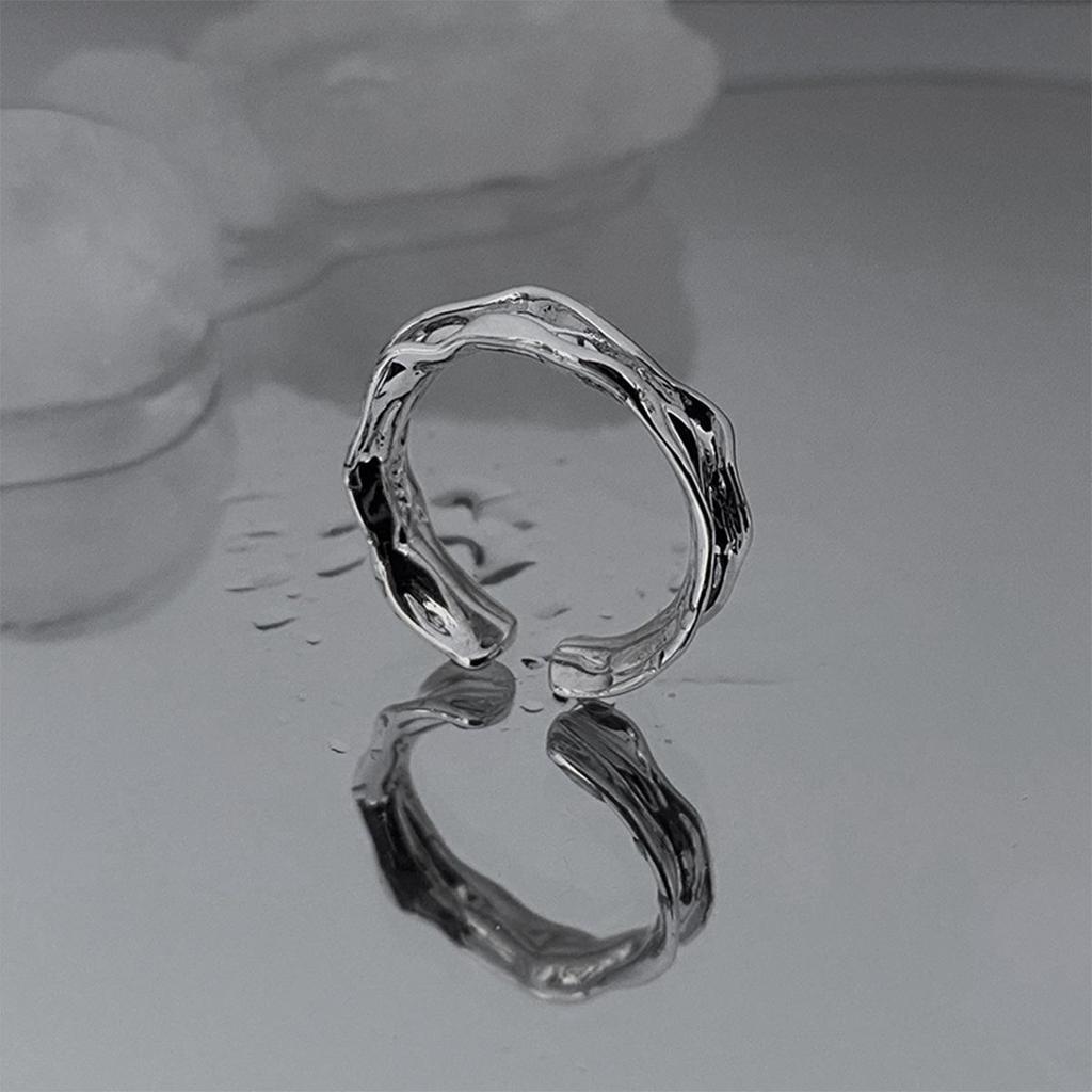 Xiaohongshu S925 Sterling Silver Women's Luxury Ring - Niche Design, Non-Fade Index Finger Fashion.