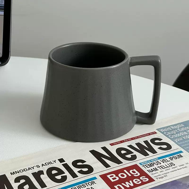 

Retro Coffee Cups Ins Style Afternoon Tea Ceramic Cups High End Niche Cups Mugs with Spoons for Home and Office Use