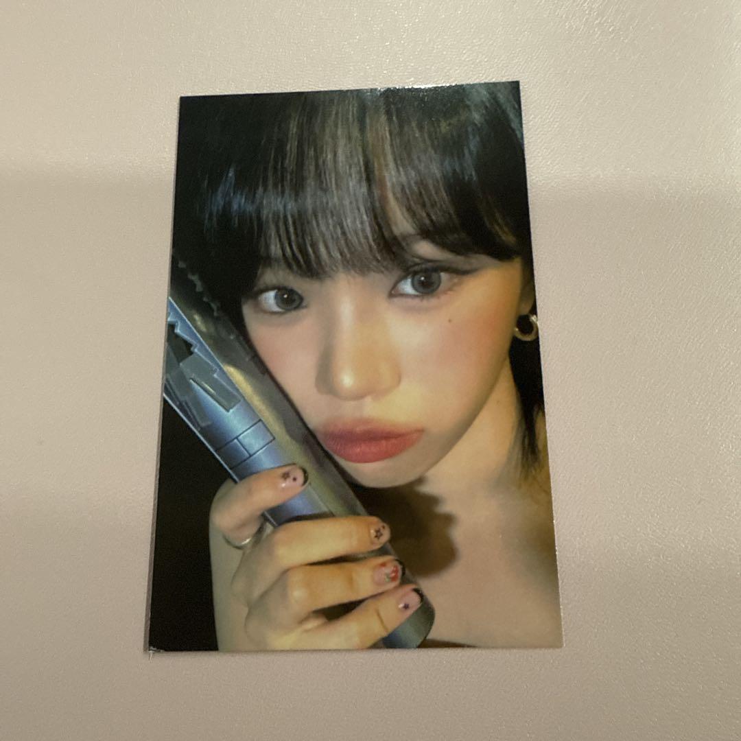 

[USED] LE SSERAFIM FLAME RISES FC Limited Seoul Chaewon