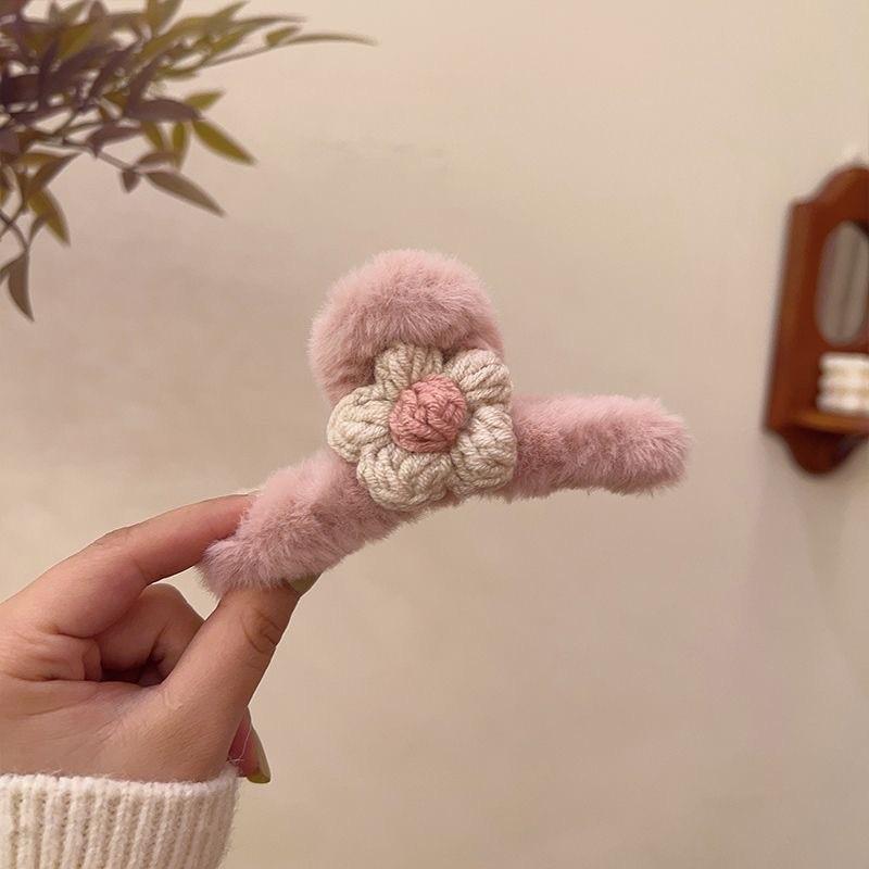 

Зимняя вишня Пушистый бант Заколка для волос - Сладкий плюшевый зажим для девочек