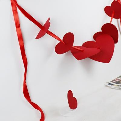 Accessoires de Décoration de Mariage en Forme de Cœur Tissu Non-tissé Rouge Accessoires pour Photos de Suivi Décorations de Pièce d'Engagement