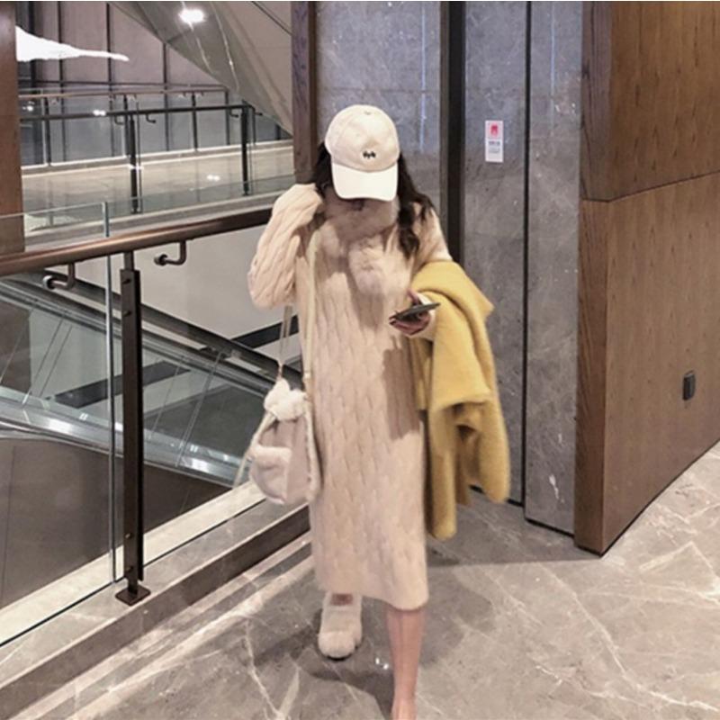 Retro medium and long round neck twist bottom knitted sweater skirt for women, loose in autumn and winter, lazy wind over the knee thickened