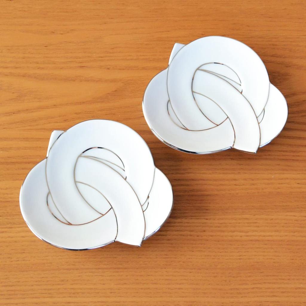 Set of 2 11cm Small Plates for New Year's, Arita Ware, Platinum Wire Bond, Silver, Japanese Tableware, Auspicious Charms