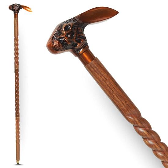 

Трость ручной работы из коричневого дерева с резной ручкой в виде кролика