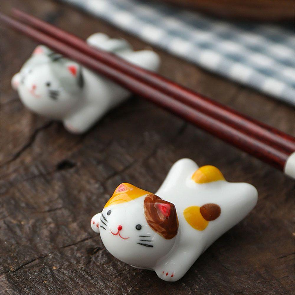 Fine Design Japanese Style Kitchen Cookware Tools Cat Shape Chopsticks Holder Stand Chopstick Rack