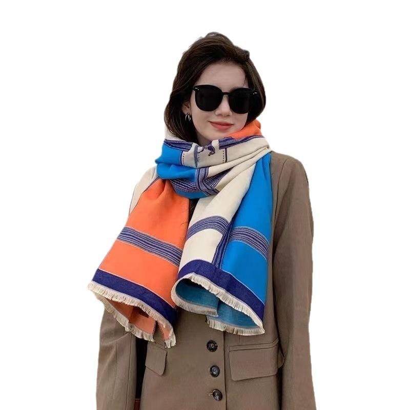 New Simple Korean Style Imitation Cashmere Scarf for Women Autumn and Winter Fashionable Design Niche Scarf Warm and Versatile Travel Shawl