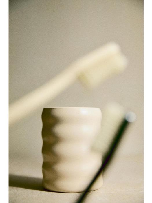 

H&M Stoneware Toothbrush Holder Light Beige 1286280001 NOSIZE