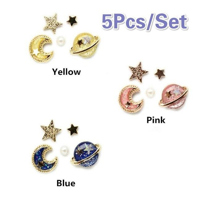 

Planet Universe Cartoon Earrings Female Fashion Temperament Simple Korean Personality Colorful Fashion Personality for Girl синий
