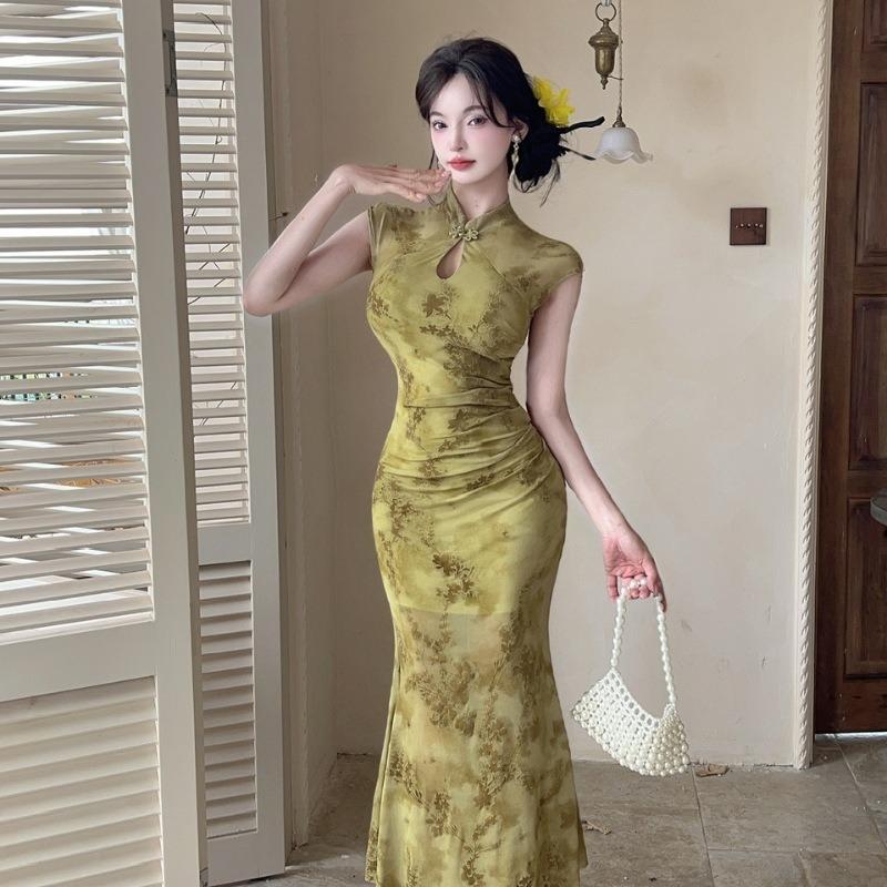 New Chinese-style Cheongsam Dress, New Waist Slim and Thin Sleeveless Hip Wrap Skirt in Summer