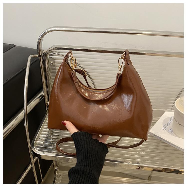 

Текстурированная кожа с масляной восковой пропиткой, однотонная, новая зимняя, в стиле ретро, повседневная, большой вместимости, на одно плечо, под мышкой, кроссбоди, под мышкой, женская сумка