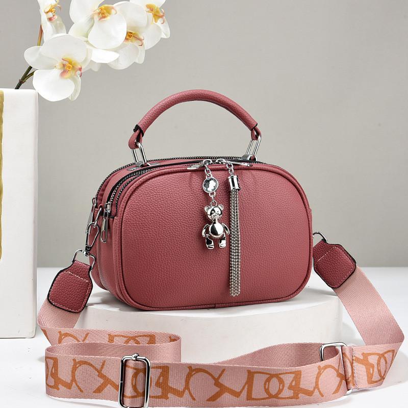 Stylish Large Capacity Fashionable Bucket Bag With Trendy Tassel Design For Women