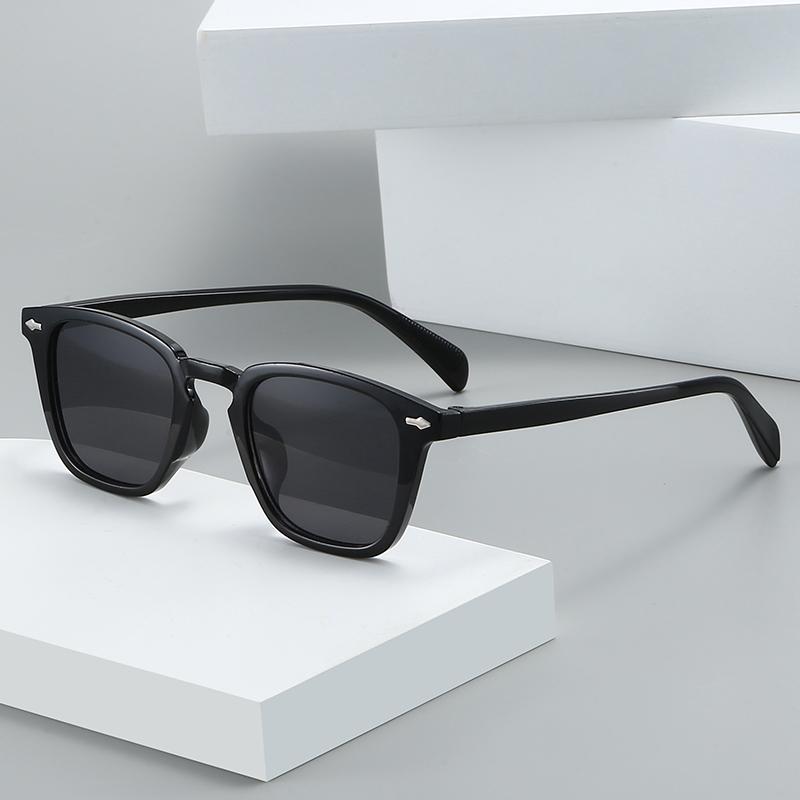 Vintage Square Sunglasses Unisex Retro Fashion UV400 Protection Black Sun Glasses for Women Men