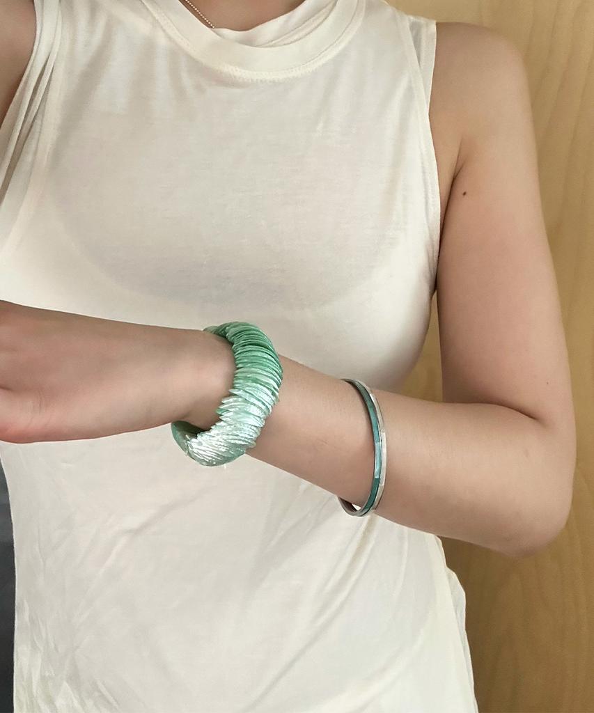 Sickfumedot Shell Chip Bracelet - 3 Colors