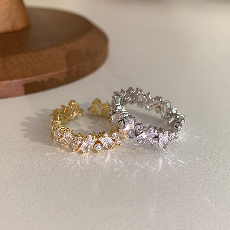 Style Chic Highend Adjustable Ring With Dazzling Rhinestones For Fashionable Women