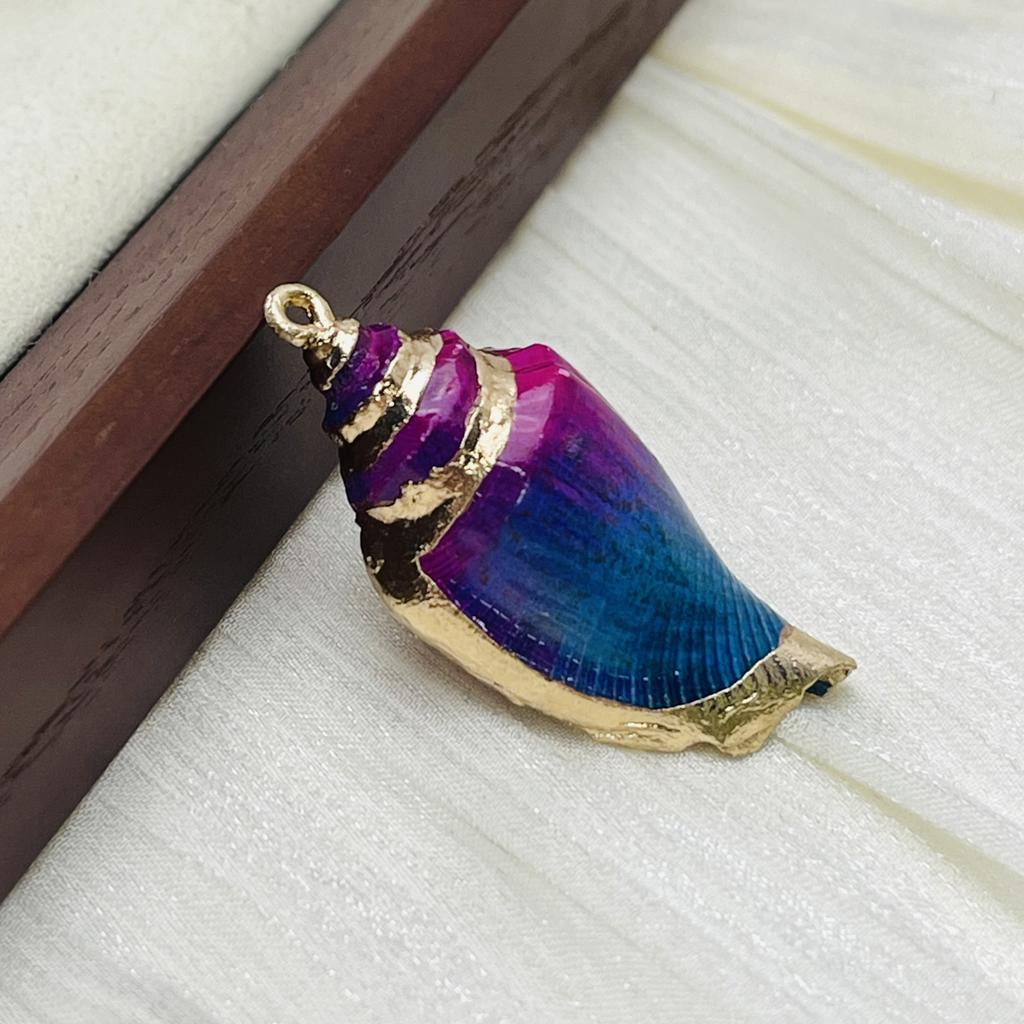 10Pcs, Natural Dyed Conch Shell Zinc Alloy Golden Rim Pendant Charms for Jewelry Making DIY Necklace Accessories, Summer Holiday Gifts for Men Women