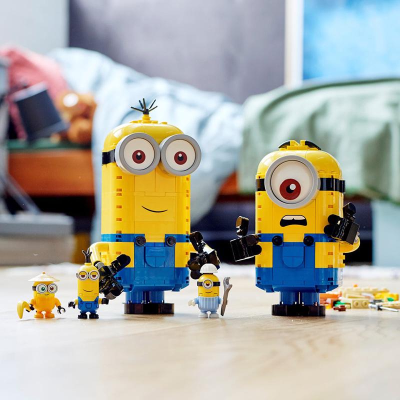 LEGO 75551 Brick-built Minions and their Lair Block Toys