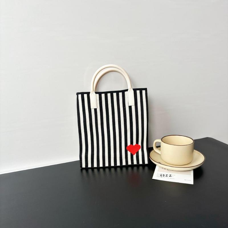 New large-capacity knitted bag, mobile phone bag, niche shoulder messenger bag, high-end, cartoon fashion handbag.