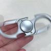 Breloczek ze stopu cynku Fidget Spinner Wytrzymały Gadżet EDC Otwieracz do butelek Wielofunkcyjne narzędzie 3 w 1