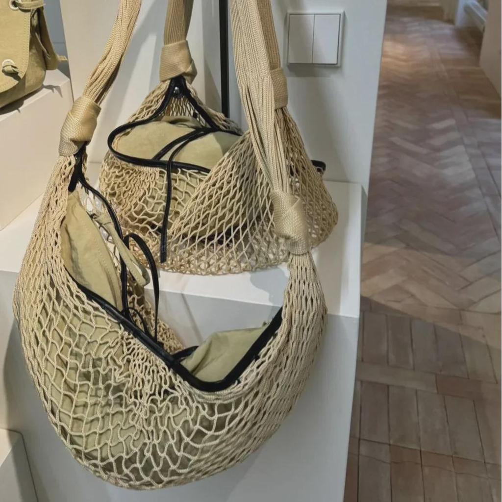 Trendy Croissant Tasche: Stil der Internet-Prominenz, vielseitiges zweifarbiges Netztaschen-Design, Schulter- und Crossbody-Tasche