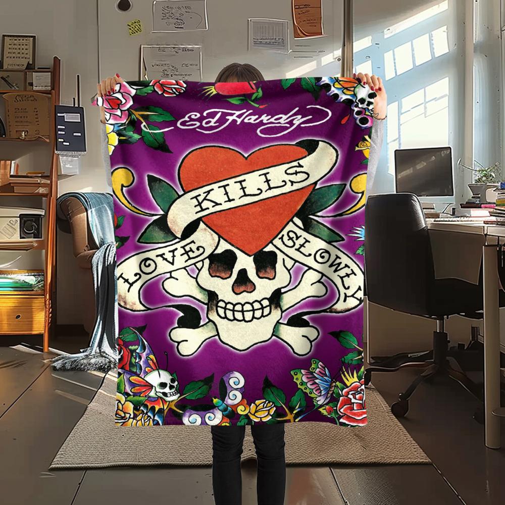 1Pc Hardy Tattoo Print Flannel Blanket, High quality Comfortable for All Seasons, Home Decor, Warmth and Comfort, Perfect for Christmas Gifts