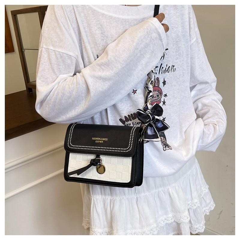 1Pc Popular Foreign Style Cream Small Square Bag New Fashion Niche Design Silk Scarf Shoulder Bag Fresh and Sweet Oblique Span Bag Women
