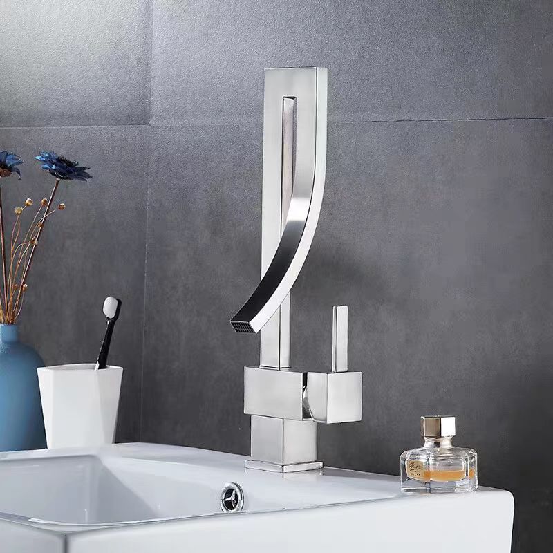 Elegant Brass Bathroom Basin Faucet Fashion Style Single Handle Waterfall Mixer Tap Hot And Cold Water Faucet
