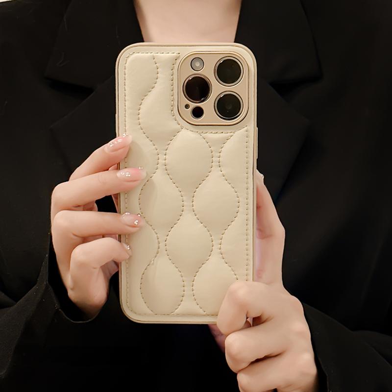 Ins Wave Curve Beige Down Jacket Phone Case For For Iphone Air 13 11 12 14 1 Plus 16 17 Pro Max Leather Silicone Shockproof Cover