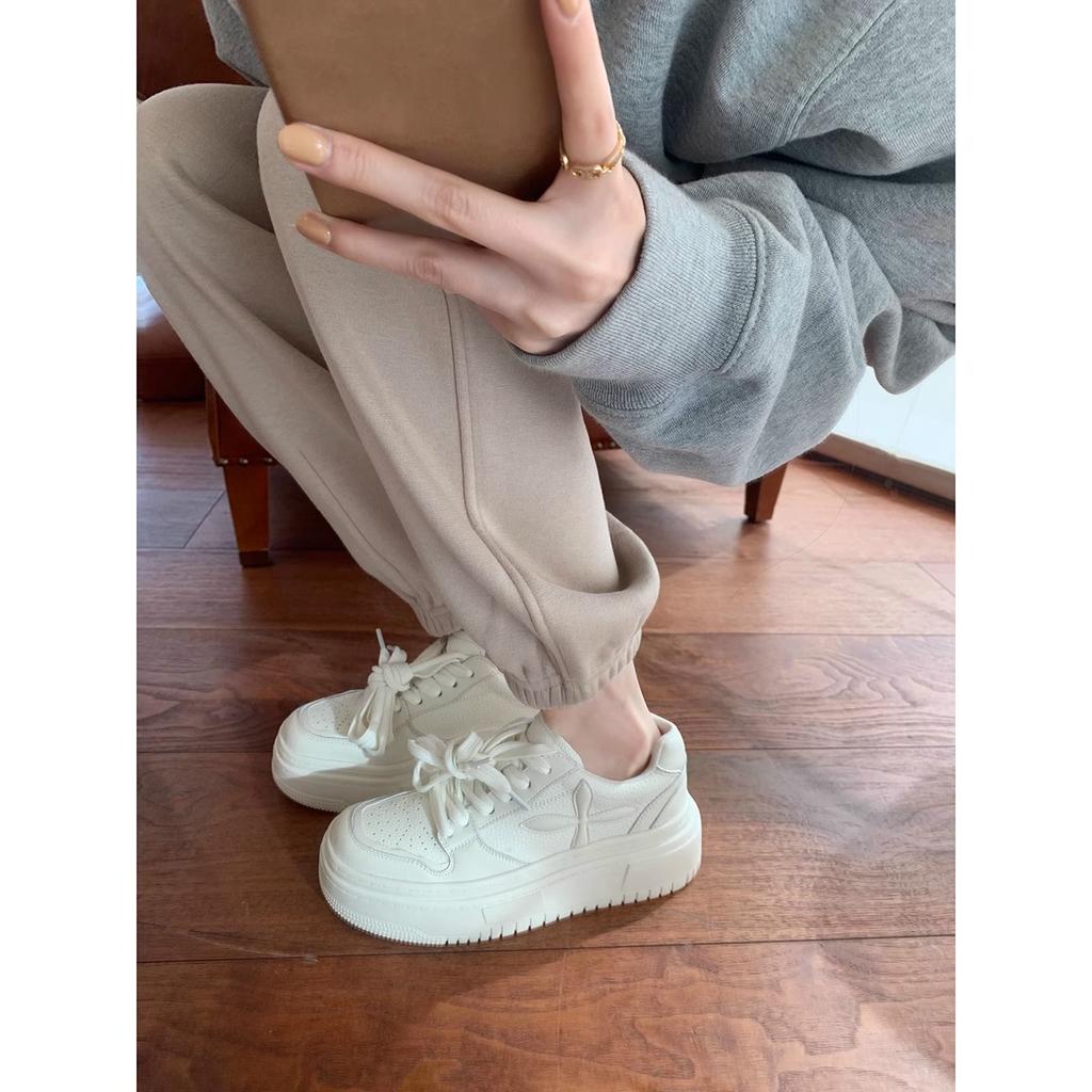 Cowhide Version~ Shows Long Legs and Reduces Age, Round Head Lace-up Board Shoes, Thick Soles and Velvet To Increase Height, Little White Shoes