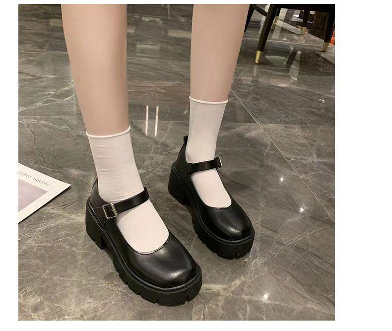 

Черные кожаные туфли для девочек 2025 года, новые туфли с круглым носком и толстой подошвой, ретро, увеличивающие рост, милая униформа JK British College 36