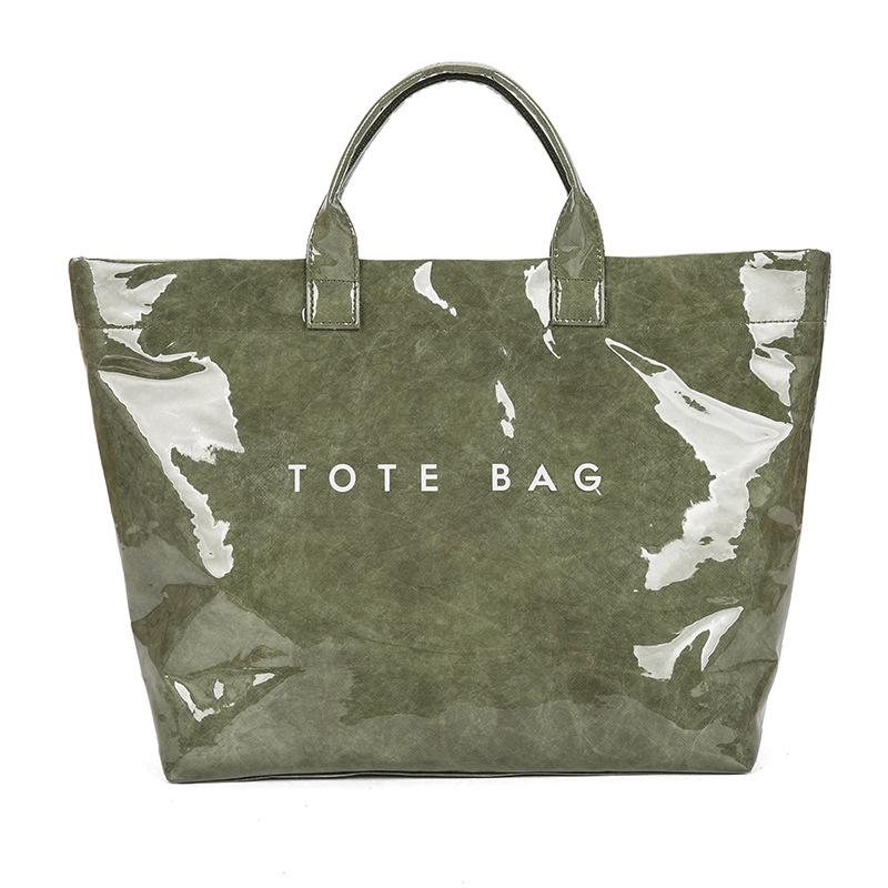 

Fashion and leisure women s tote bag 2025 spring new glossy trend simple large-capacity handbag commuter bag зелёный