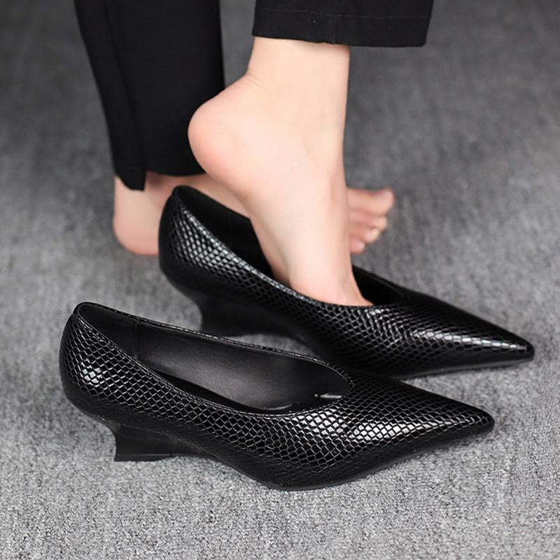 Модные женские туфли-клинья с острым носком, неглубокие, роскошные туфли на каблуке, осенняя новинка 2025 года, дизайнерские элегантные туфли-лодочки, модные сексуальные Zapatos De Mujer