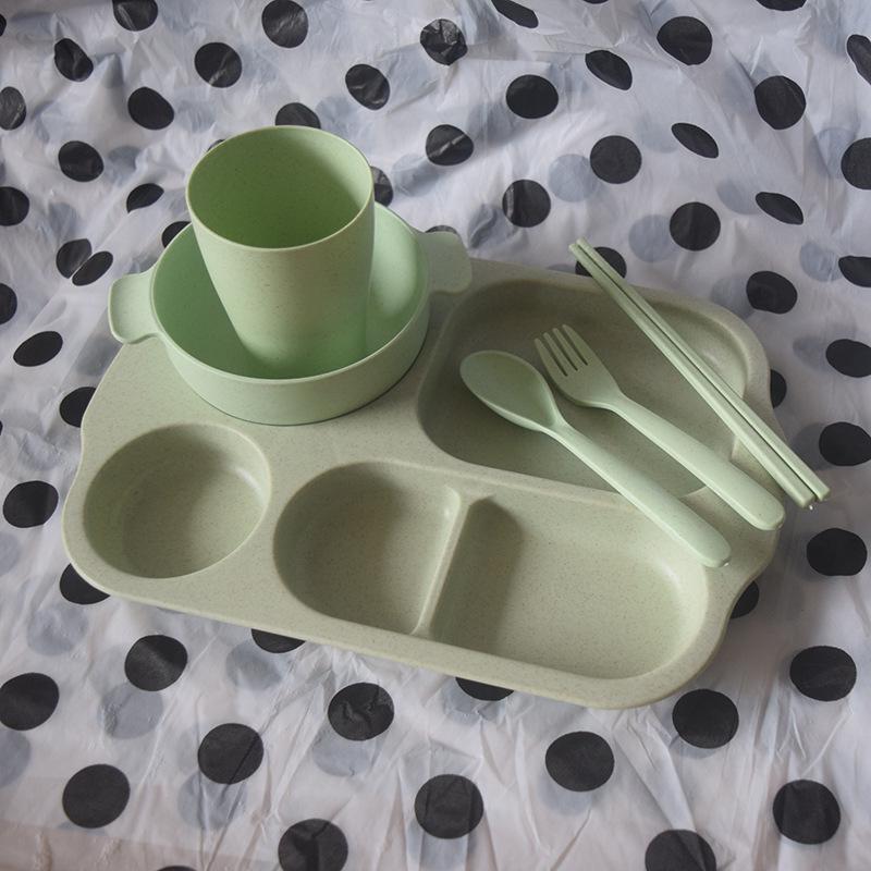 

Детский набор посуды из пшеничной соломы: Глубокая тарелка, набор из 6 штук с ложкой, палочками для еды, чашкой и миской для детского сада.