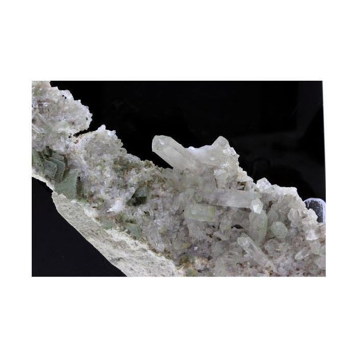 Quartz, Chlorite, Adulaire 825.0 carats