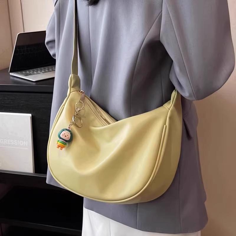 New Korean version of fashion commuter small bag versatile popular single shoulder crossbody dumpling bag